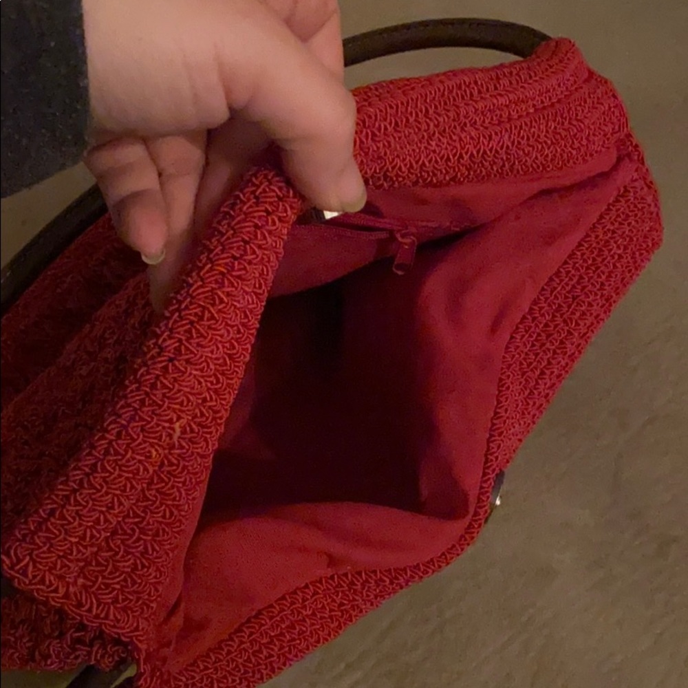 Red purse - Picture 4 of 7